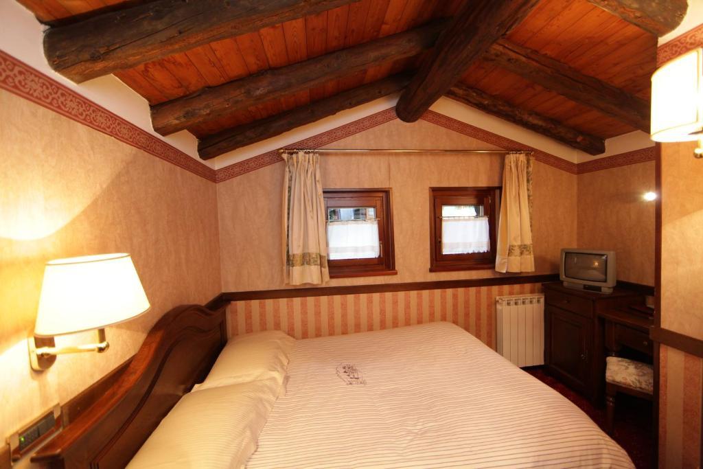 אנטניוד Hotel Petit Prince חדר תמונה