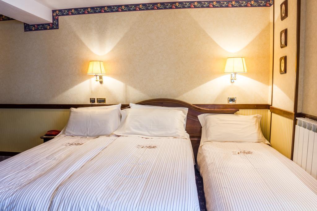 אנטניוד Hotel Petit Prince מראה חיצוני תמונה
