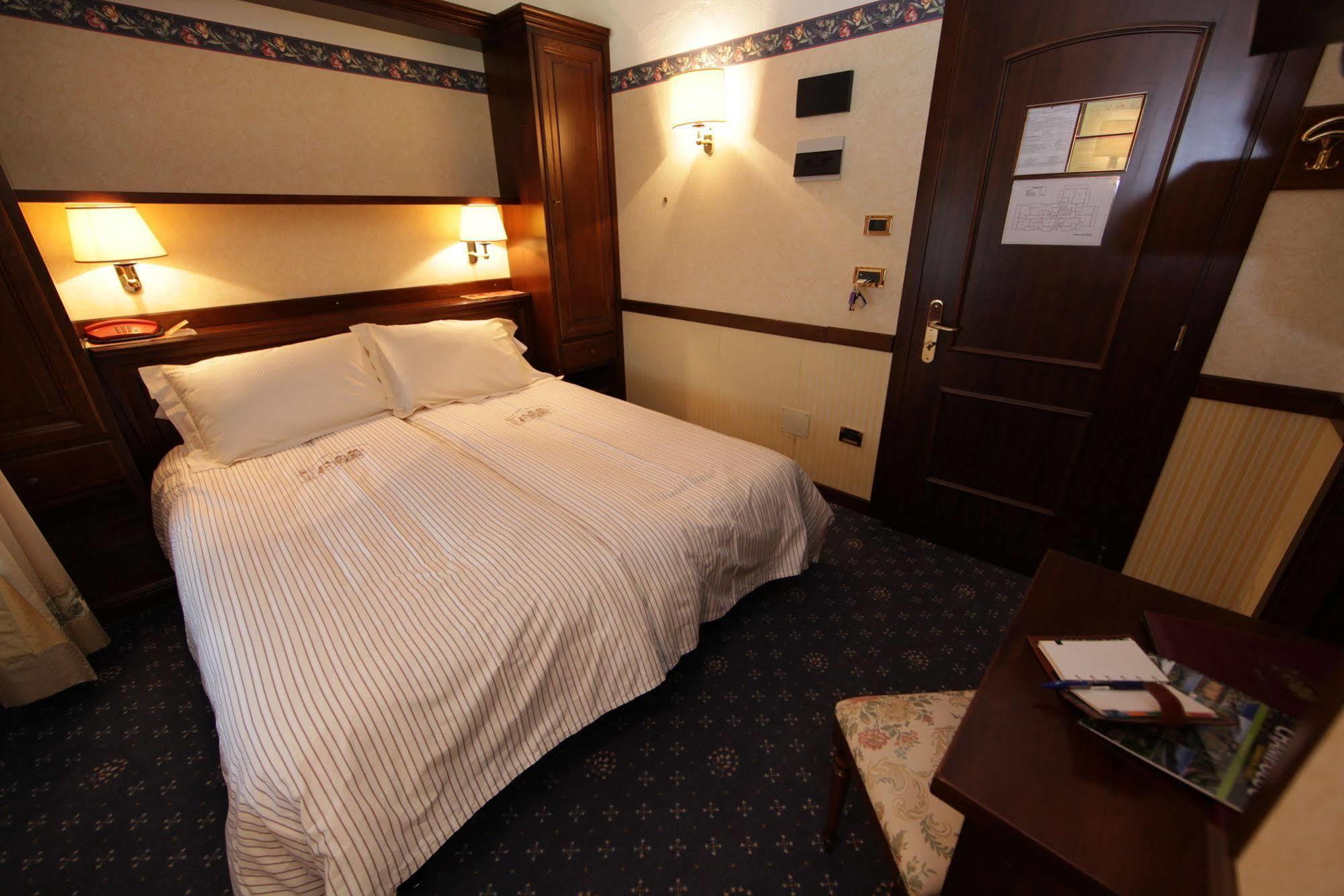 אנטניוד Hotel Petit Prince מראה חיצוני תמונה