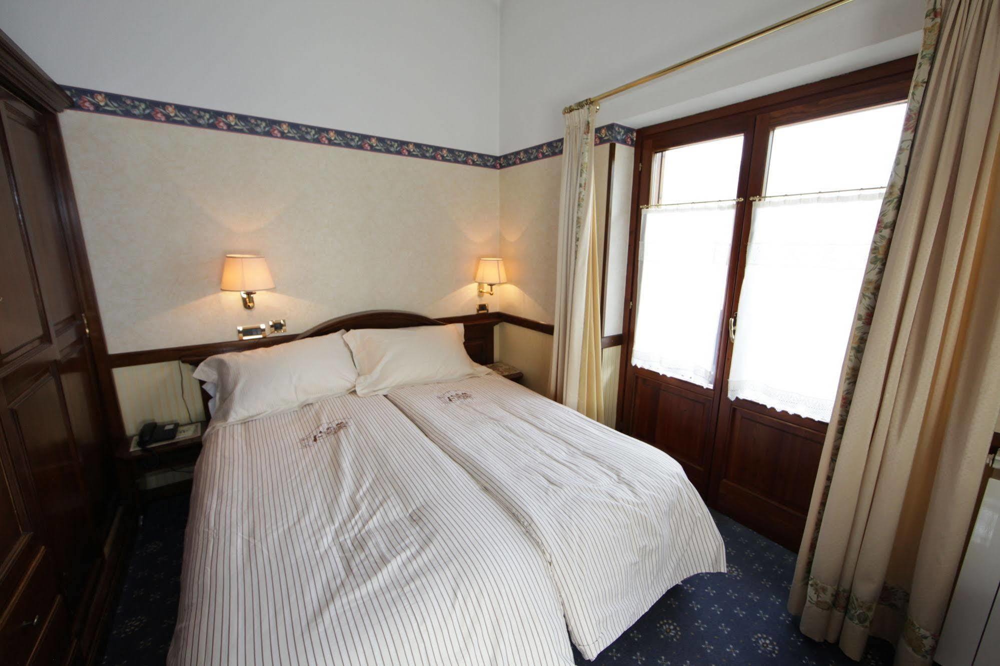 אנטניוד Hotel Petit Prince מראה חיצוני תמונה